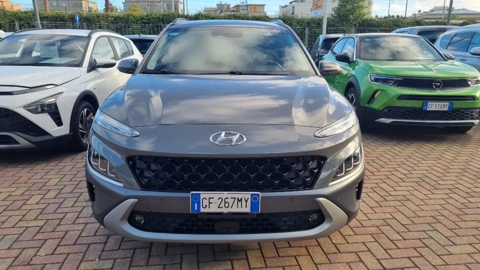 Hyundai KONA HEV 1.6 DCT XLine Gris - 1