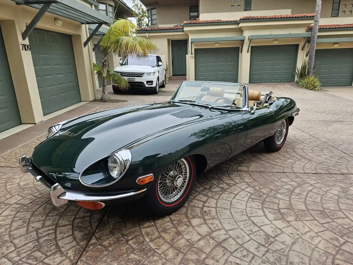 Jaguar E-Type Série II Roadster Vert - 1