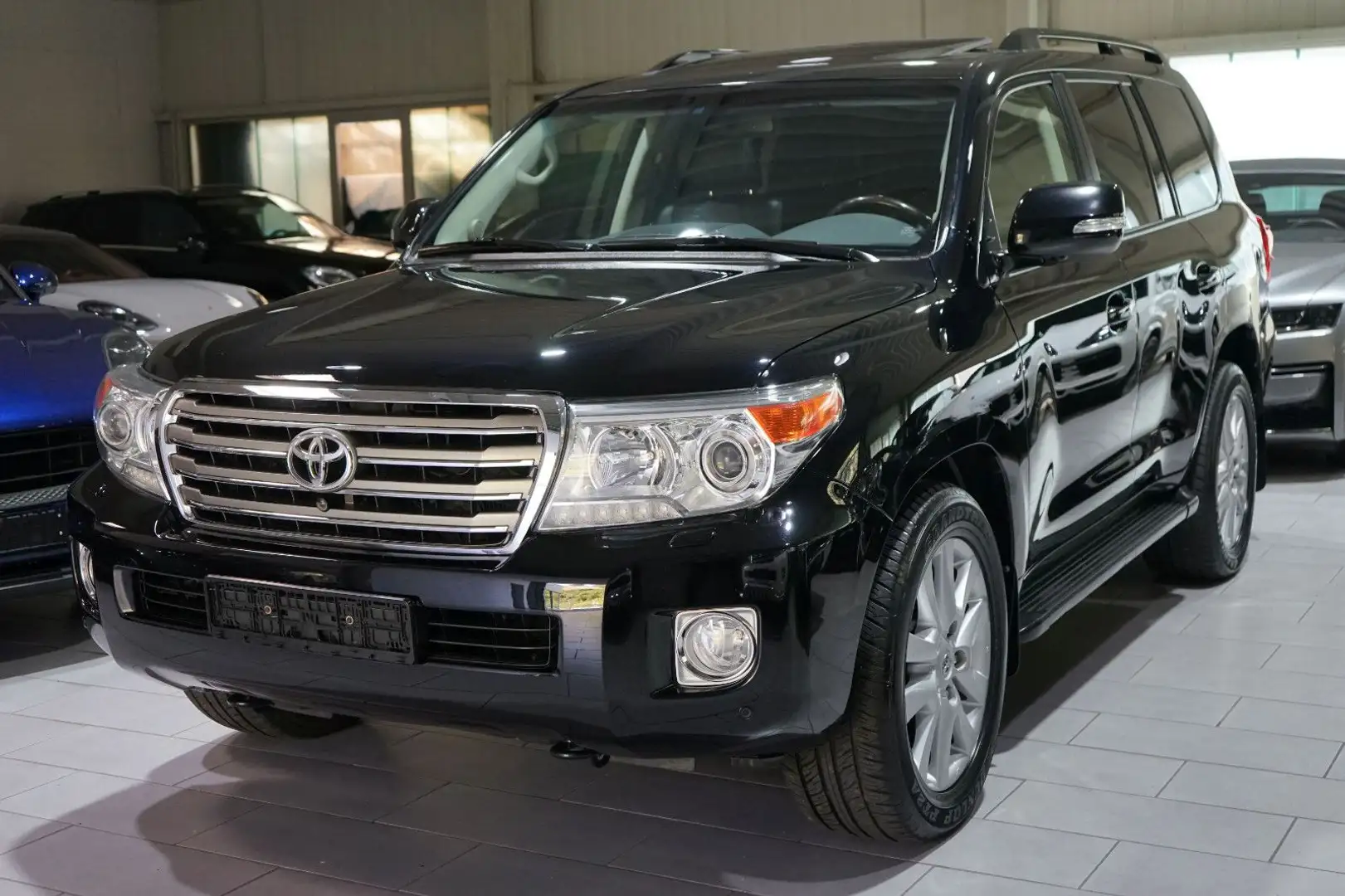 Toyota Land Cruiser 4.5 V8-D4D Executive*TOYOTA SERVICE Zwart - 1
