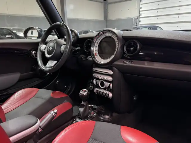 Mini Clubman view 9