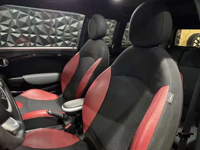 Mini Clubman view 15