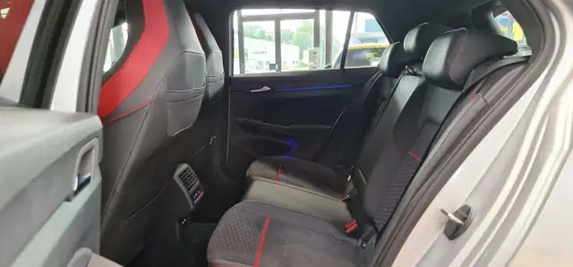 Volkswagen Golf view 23