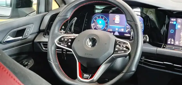 Volkswagen Golf view 12