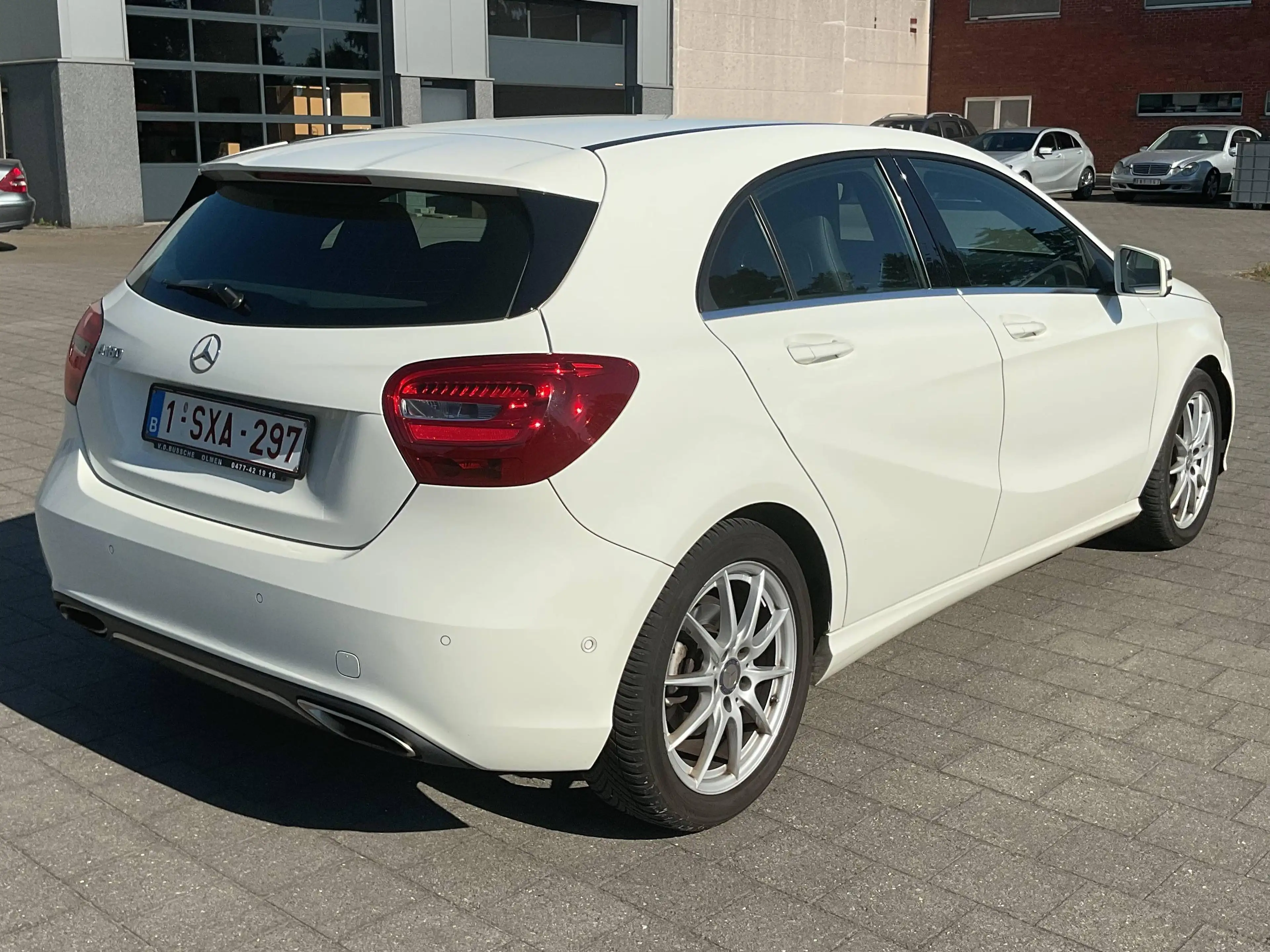 Mercedes-Benz A 180 Progressief * wegklapbare trekhaak * navigatie * parkeersensoren V + A — photo 5