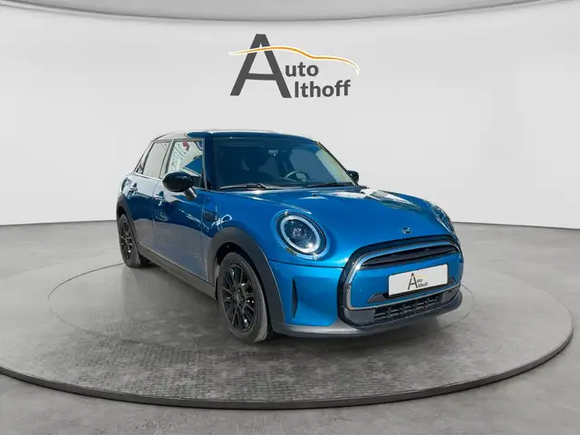 MINI Cooper Classic Trim 5-trg KAM NAV SHZ PDC LED