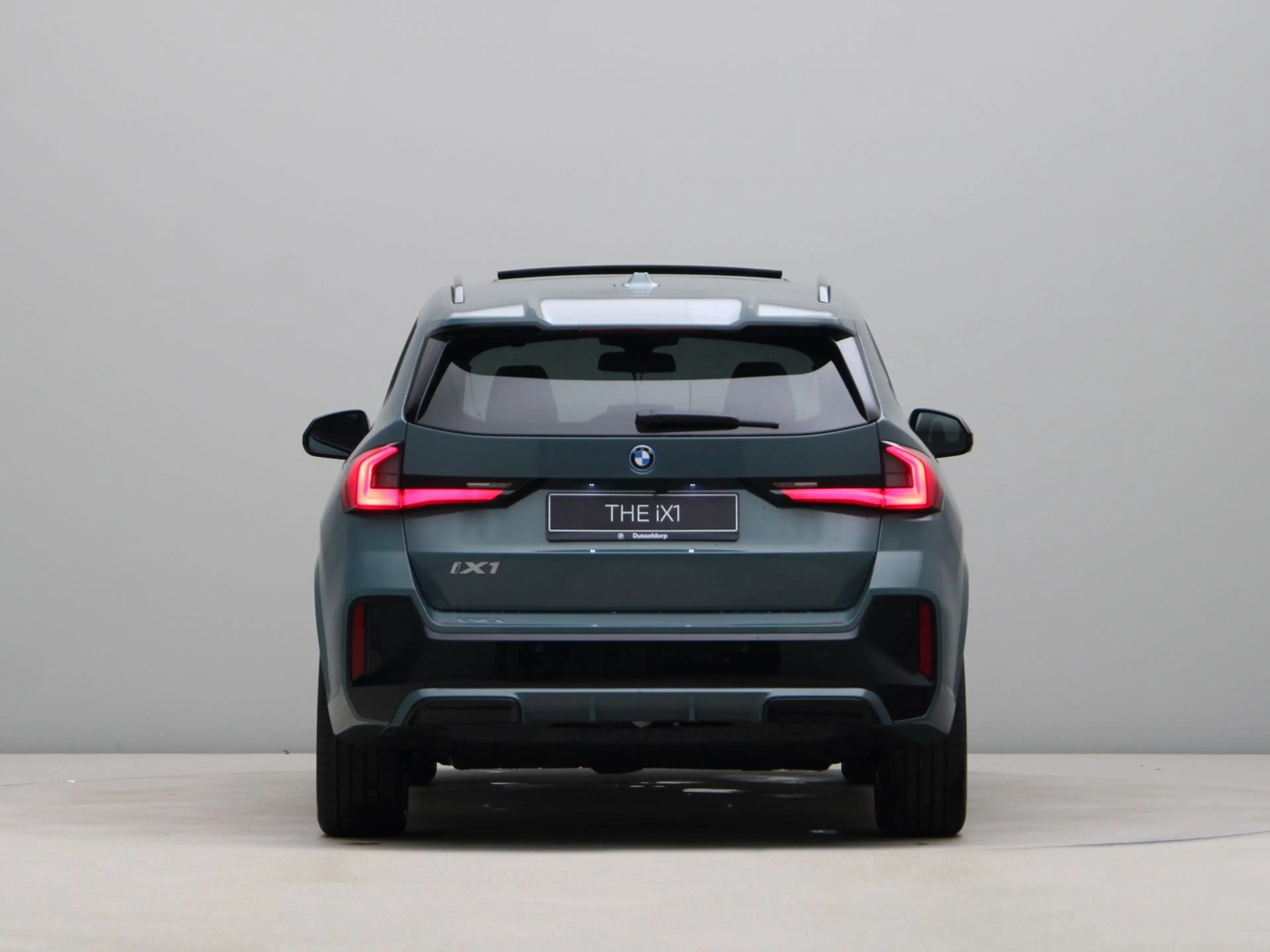 BMW iX1 eDrive20 67 kWh M Sport Edition — photo 10
