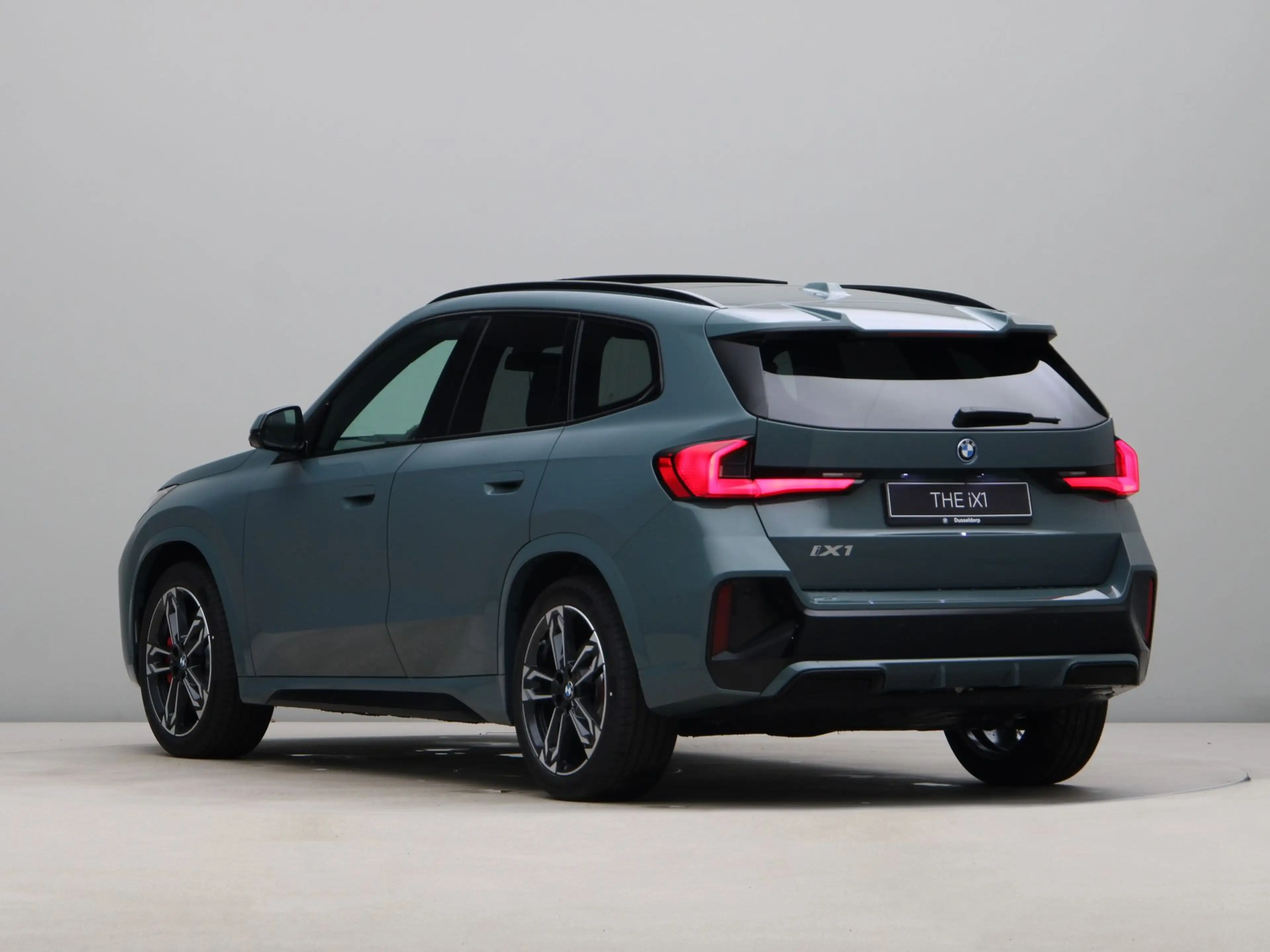 BMW iX1 eDrive20 67 kWh M Sport Edition — photo 11