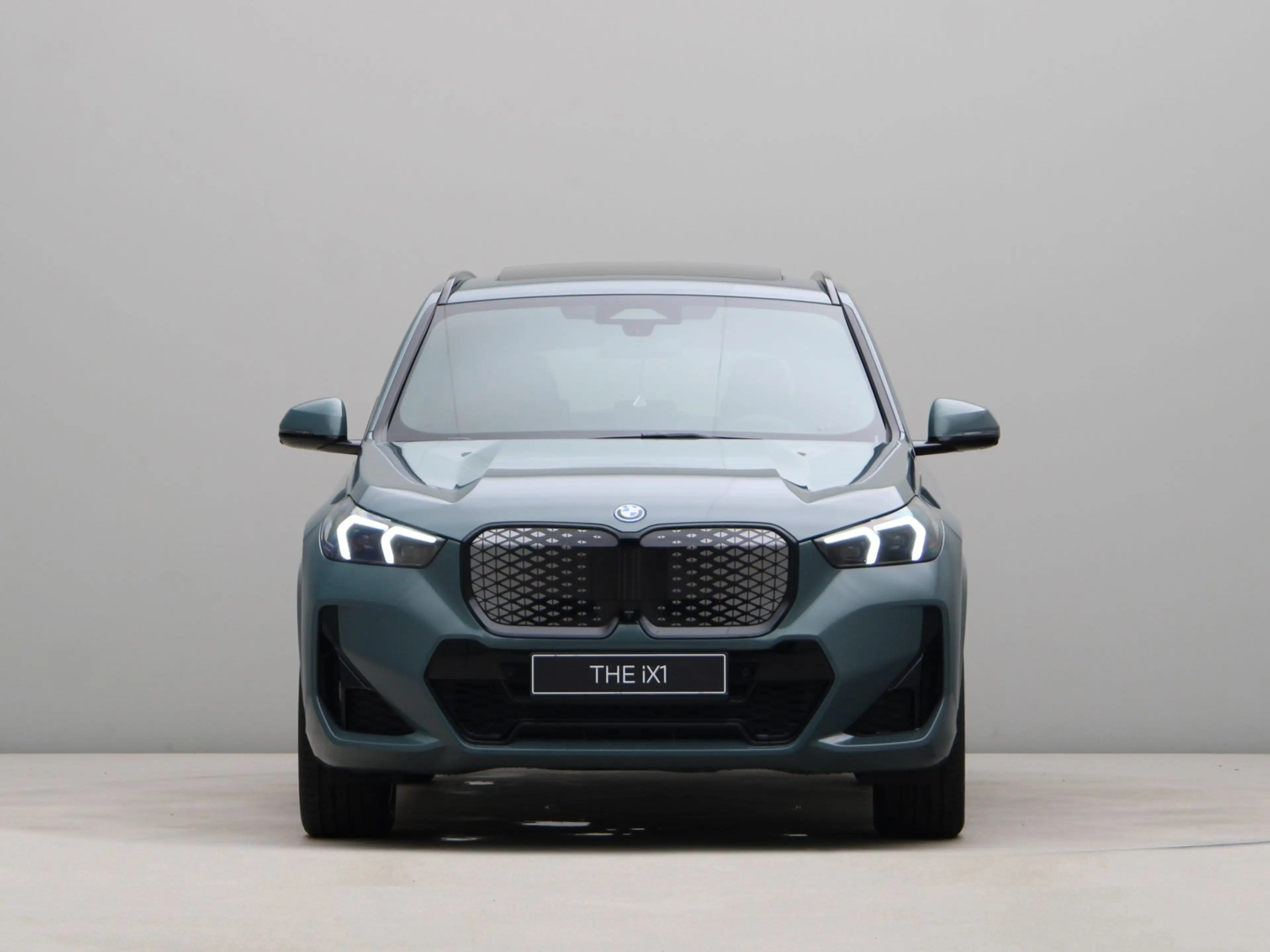 BMW iX1 eDrive20 67 kWh M Sport Edition — photo 6