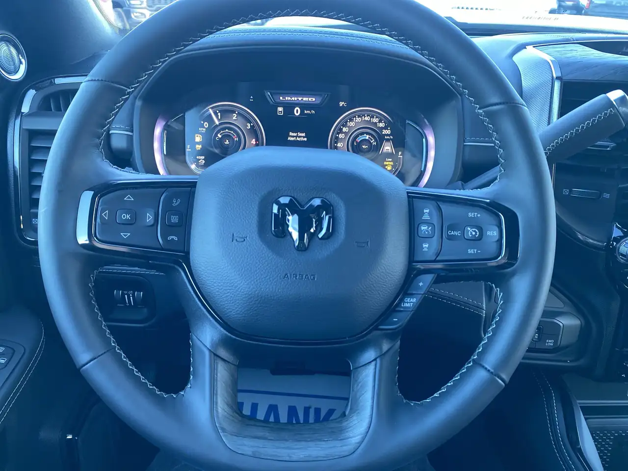 RAM 3500 снимка RAM 3500