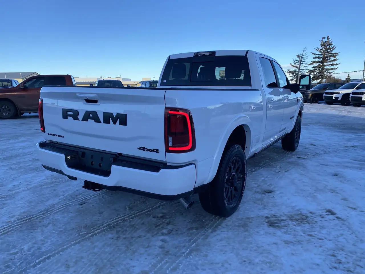 RAM 3500 снимка RAM 3500