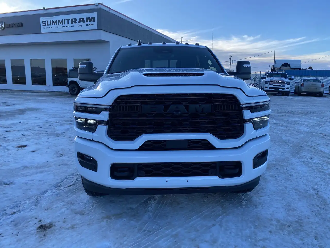 RAM 3500 снимка RAM 3500
