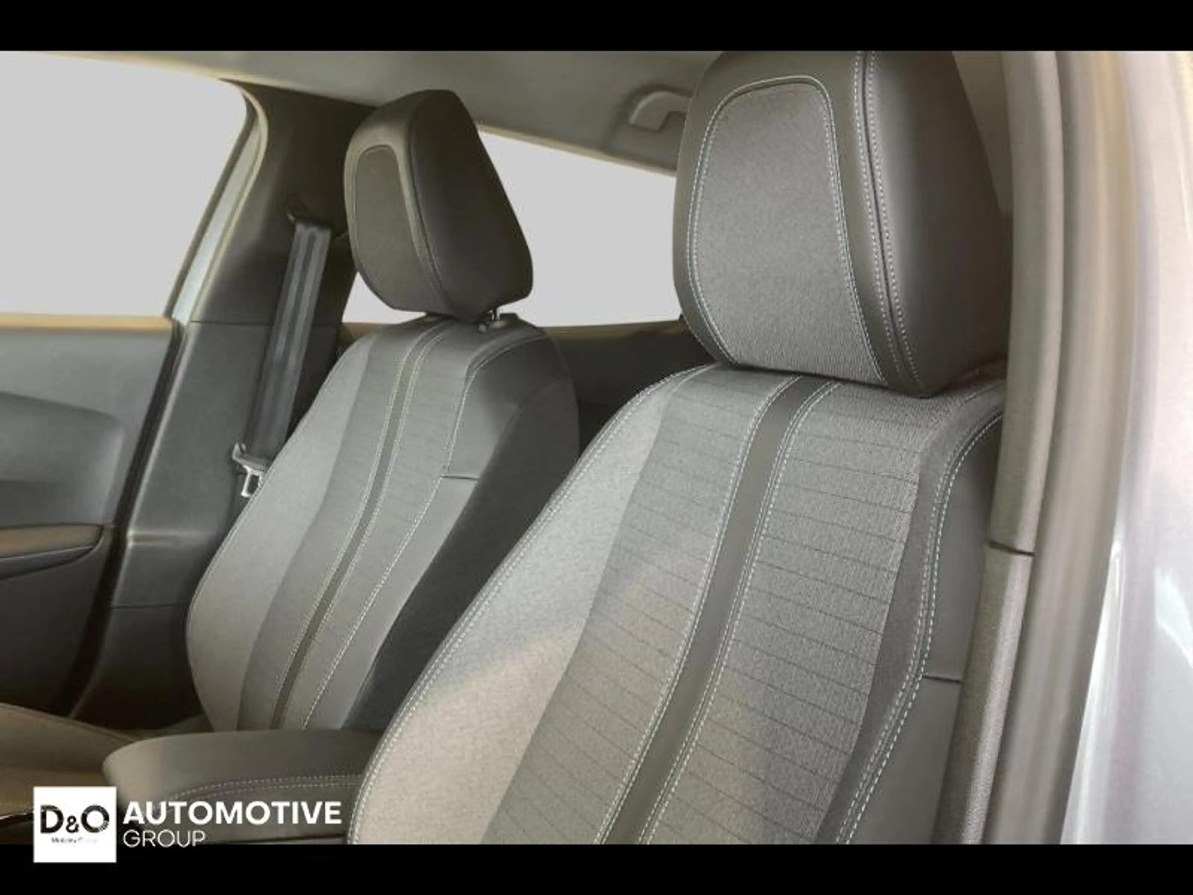 Peugeot 2008 Allure | auto airco | GPS | camera | — photo 15