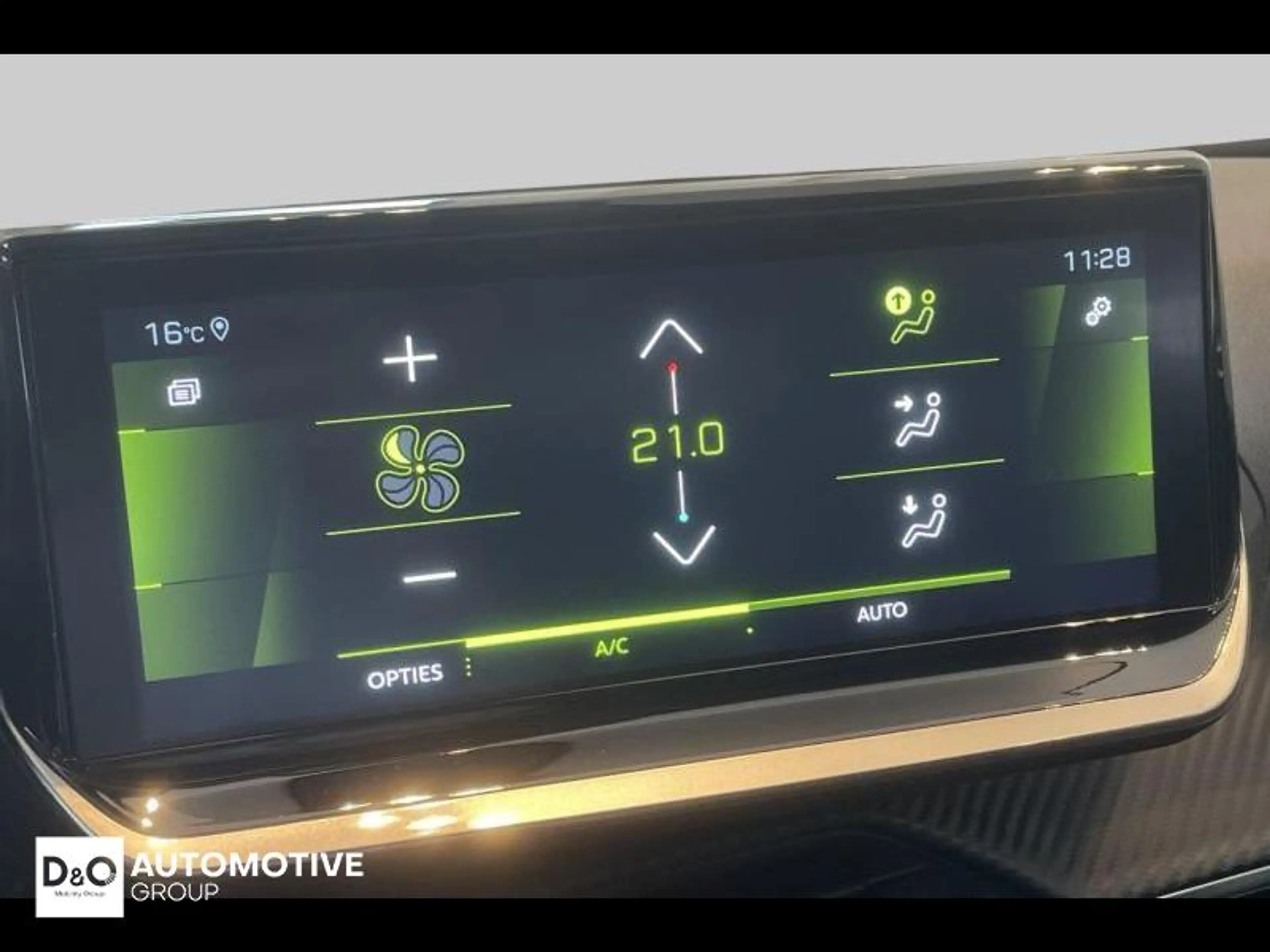 Peugeot 2008 Allure | auto airco | GPS | camera | — photo 20