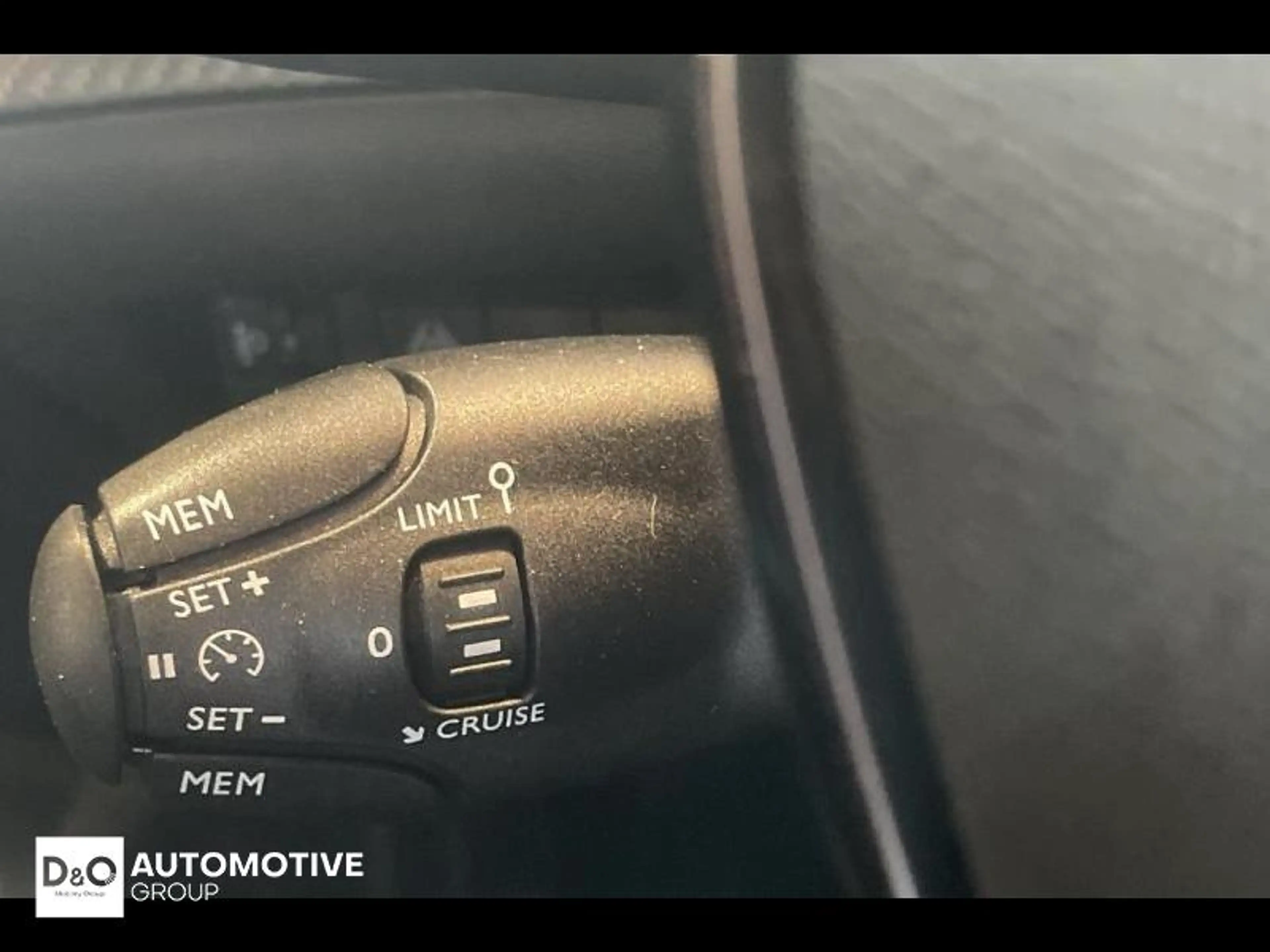 Peugeot 2008 Allure | auto airco | GPS | camera | — photo 31