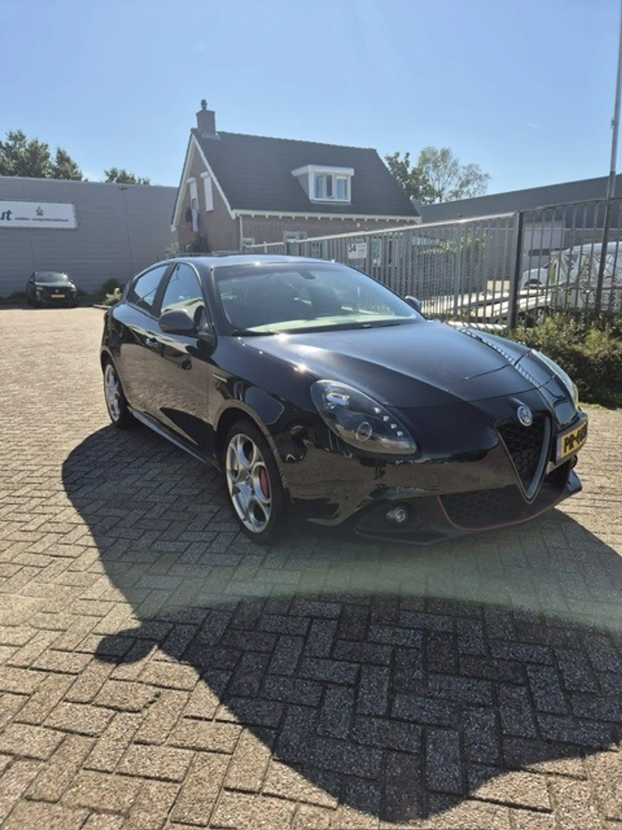 Alfa Romeo Giulietta 1.4 Turbo MultiAir 170pk TCT Exclusive — photo 7