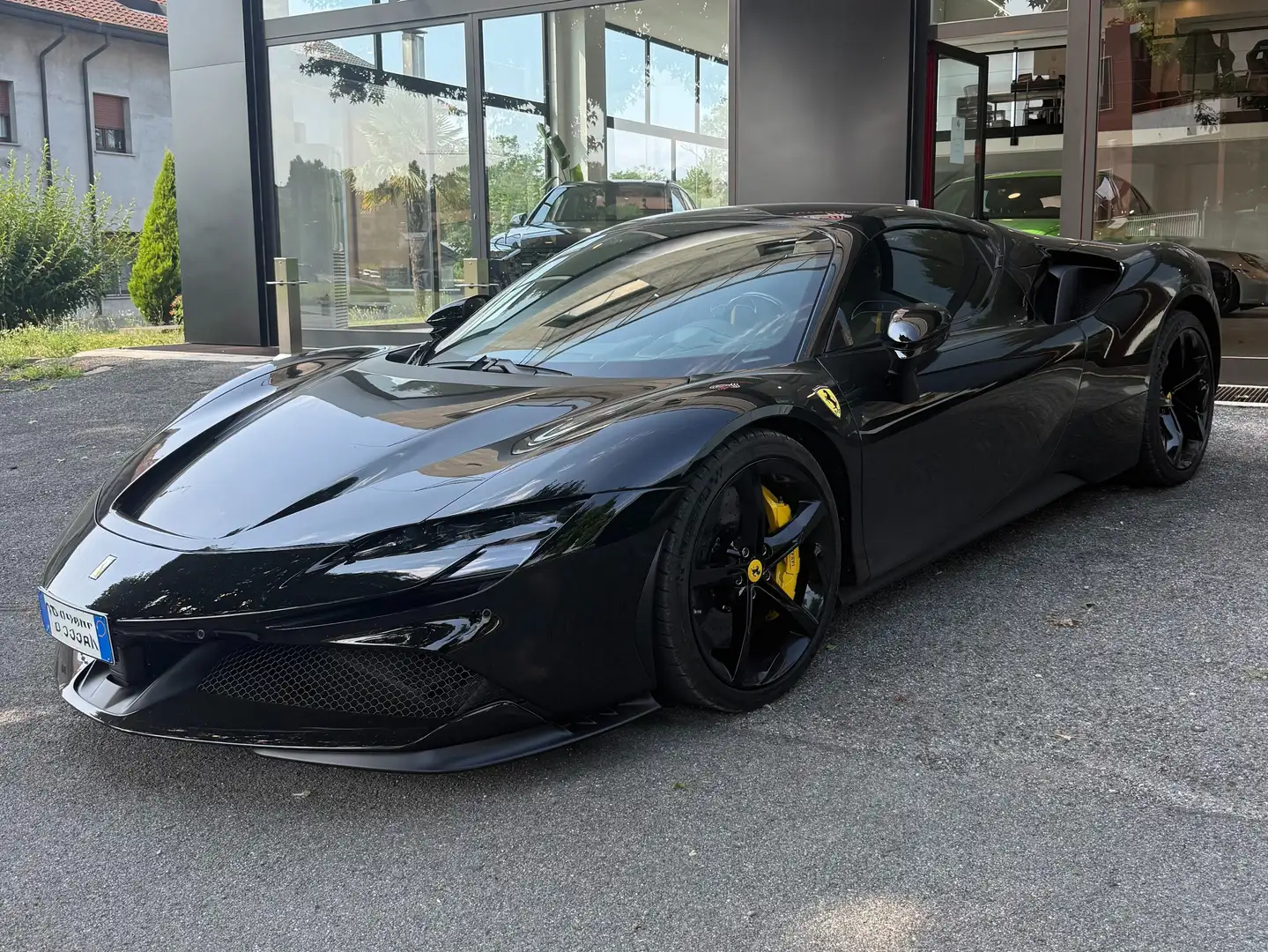 Ferrari SF90 Spider UFFICIALE ITALIANA Nero - 2