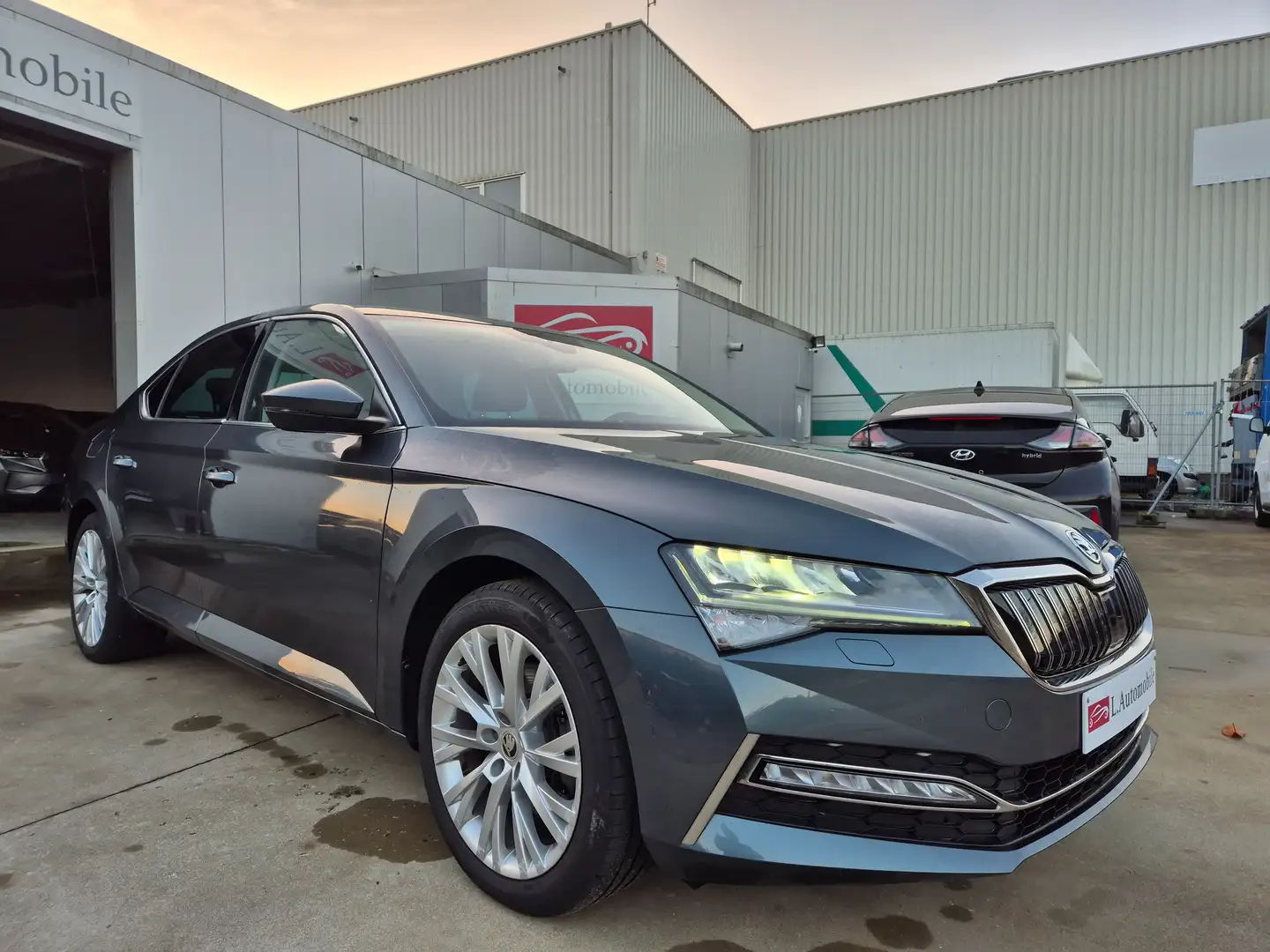 Skoda Superb 1.4 TSI IV 272CV !! / PHEV HYBRID / 73.523 KM !! Gris - 1