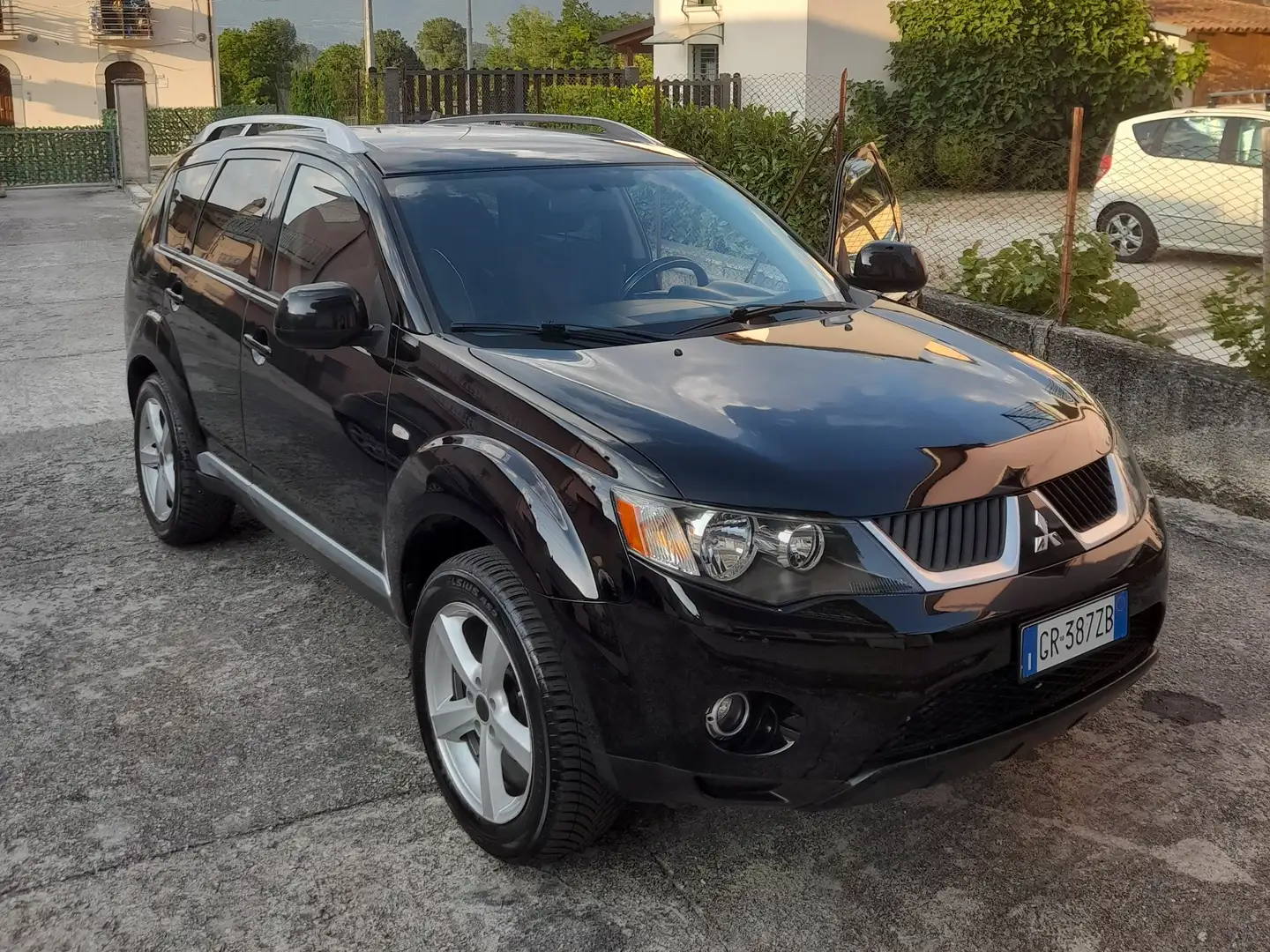Mitsubishi Outlander 2.0 140 cv Nero - 1