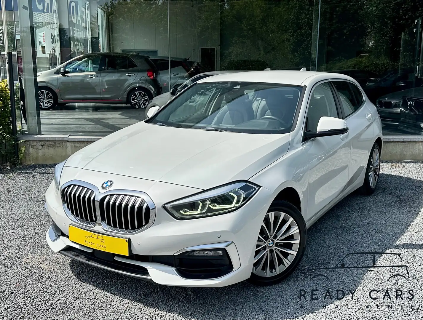 BMW 116 1.5*LUXURY LINE*CUIR*SIEGE CHAUFFANT*CARPLAY* Blanc - 1