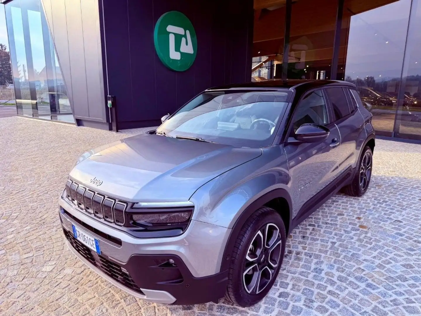 Jeep Avenger UNIPRO - KM 23.000 - FULL OPT - PROMO FINANZIAMENT Grigio - 2