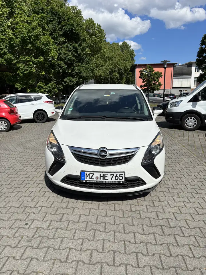 Opel Zafira Tourer