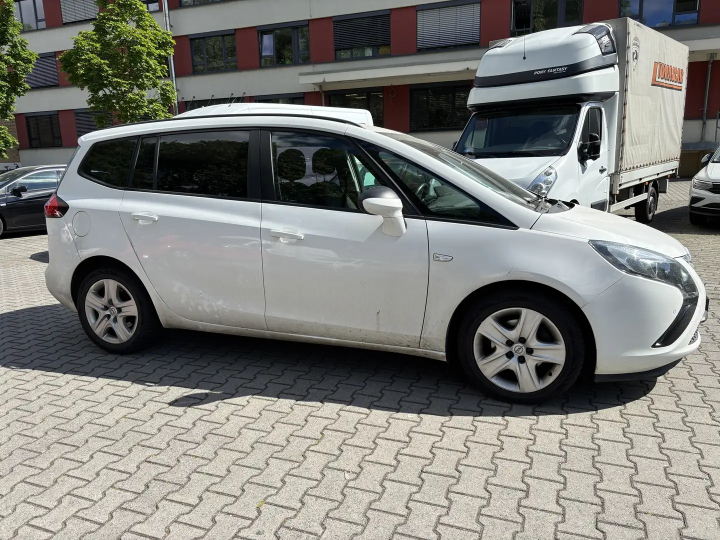 Opel Zafira Tourer 1.6 CDTI ecoFLEX Start/Stop Edition - 2