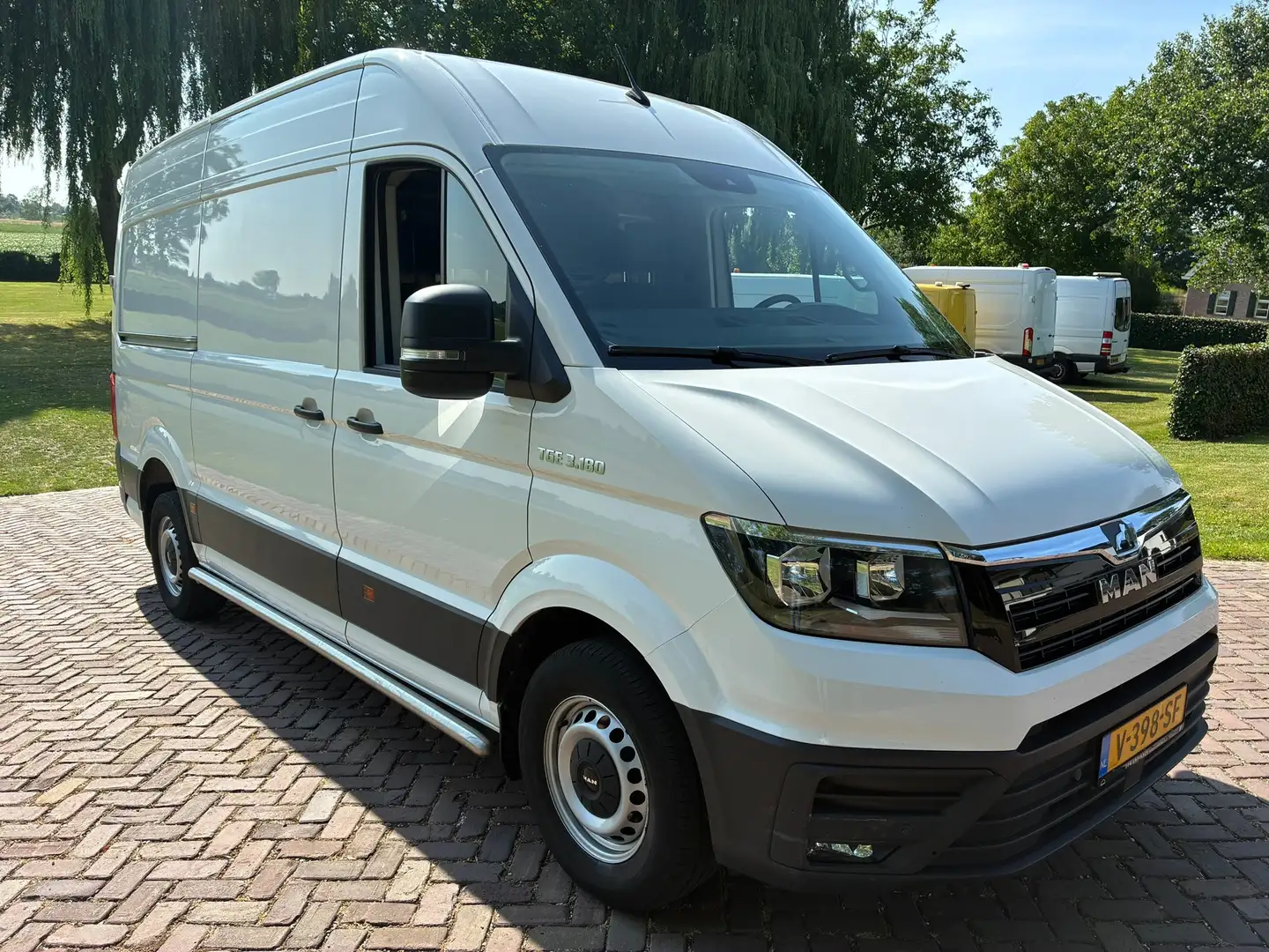 MAN TGE 35 2.0 TDi 177pk RWD L2H2 3500kg trekhaak Wit - 2