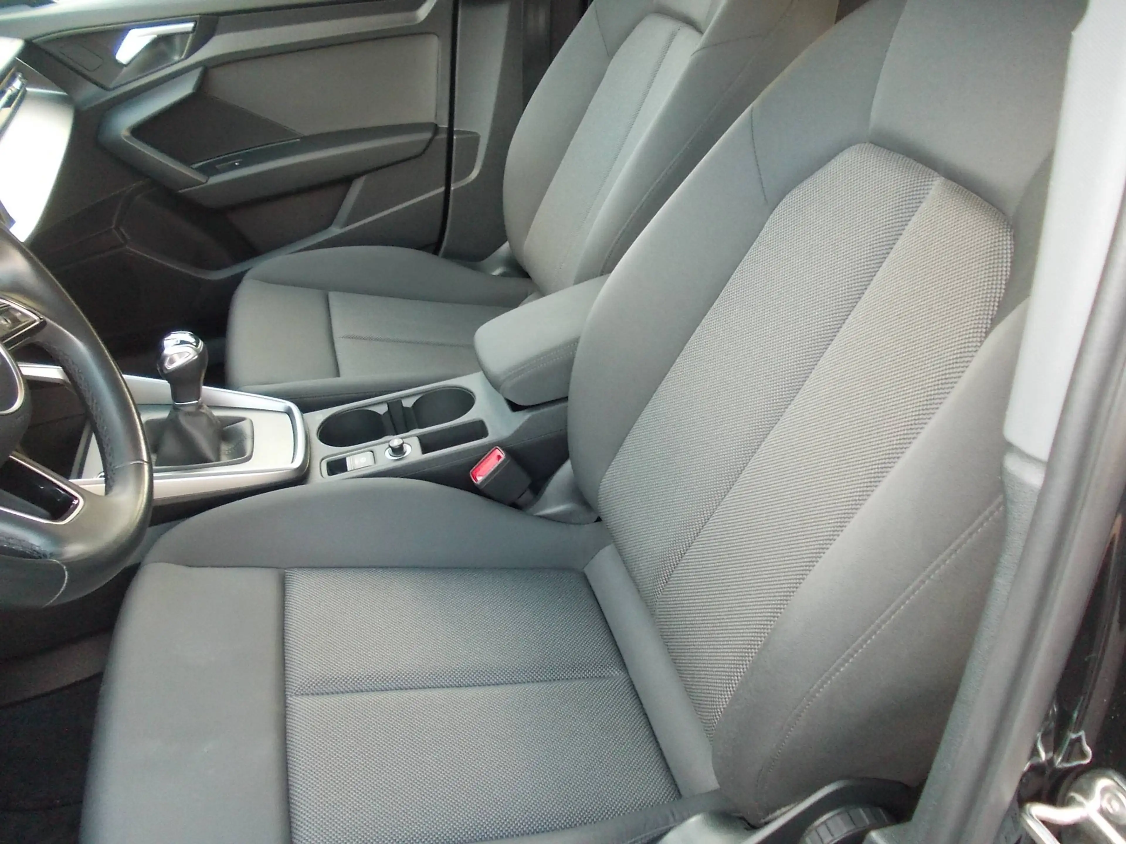 Audi A3 A3 Sportback 30 TFSI Attraction — photo 8