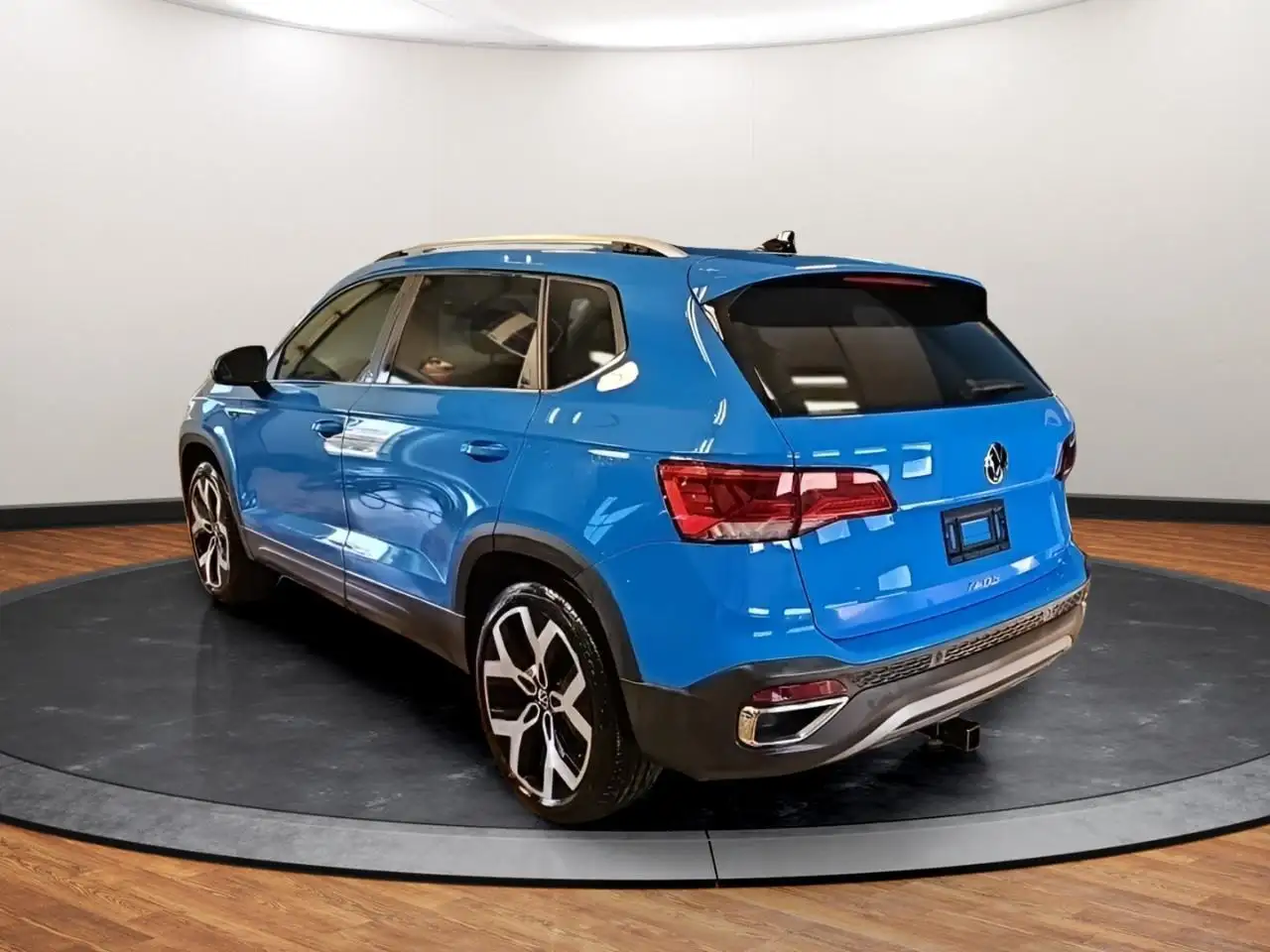 Volkswagen Taos снимка Volkswagen Taos