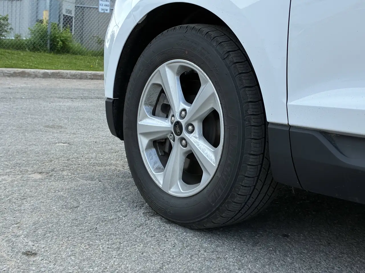 Ford Edge снимка Ford Edge