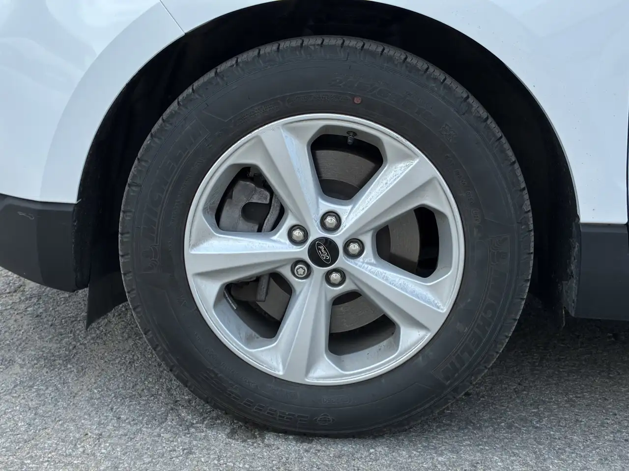 Ford Edge снимка Ford Edge