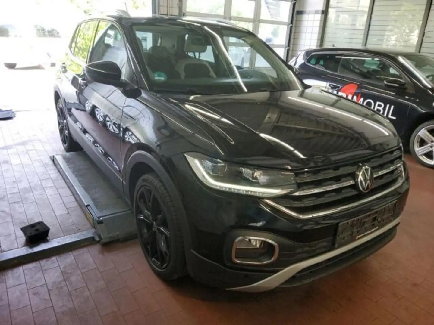 Volkswagen T-Cross 1.5 TSI DSG STYLE LED VIRTUAL LM18 Schwarz - 2