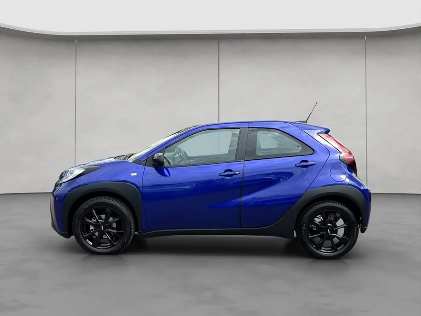 Toyota Aygo X X 1.0 S-CVT Play Blau - 2
