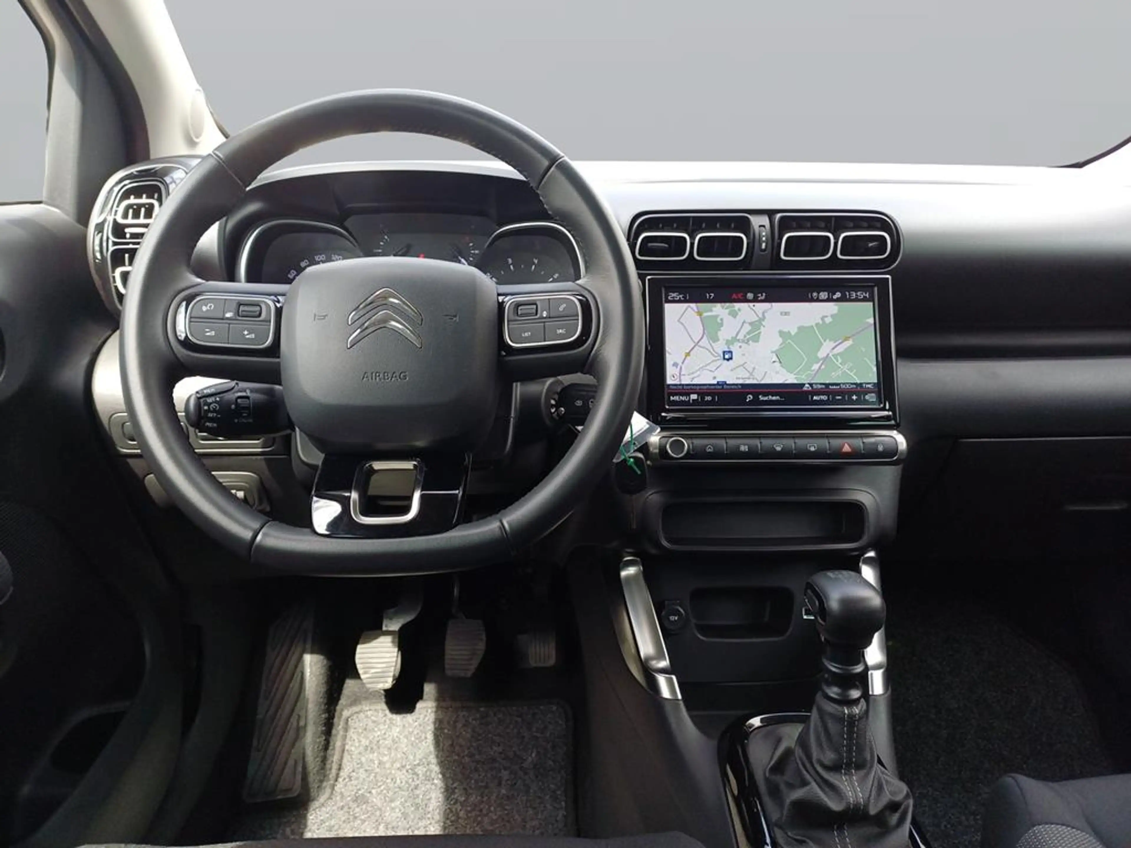 Citroen C3 Aircross PureTech 110 S&S Shine — photo 9