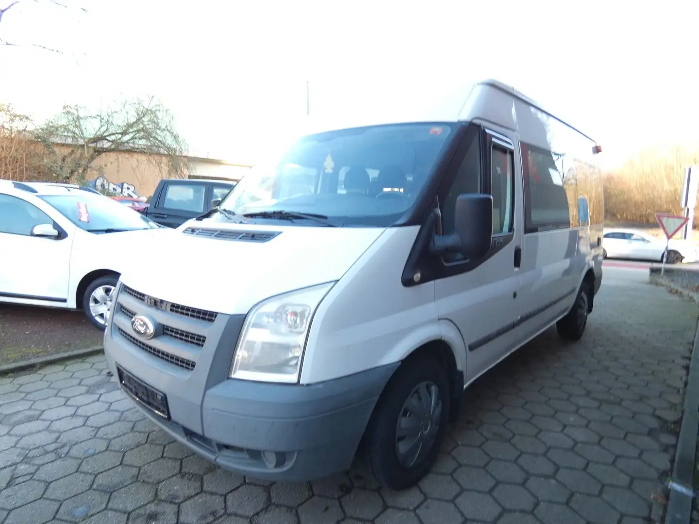 Ford Transit FT 300 M*Wohnmobil* Weiß - 1