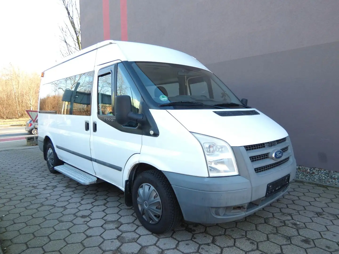 Ford Transit FT 300 M*Wohnmobil* Weiß - 2