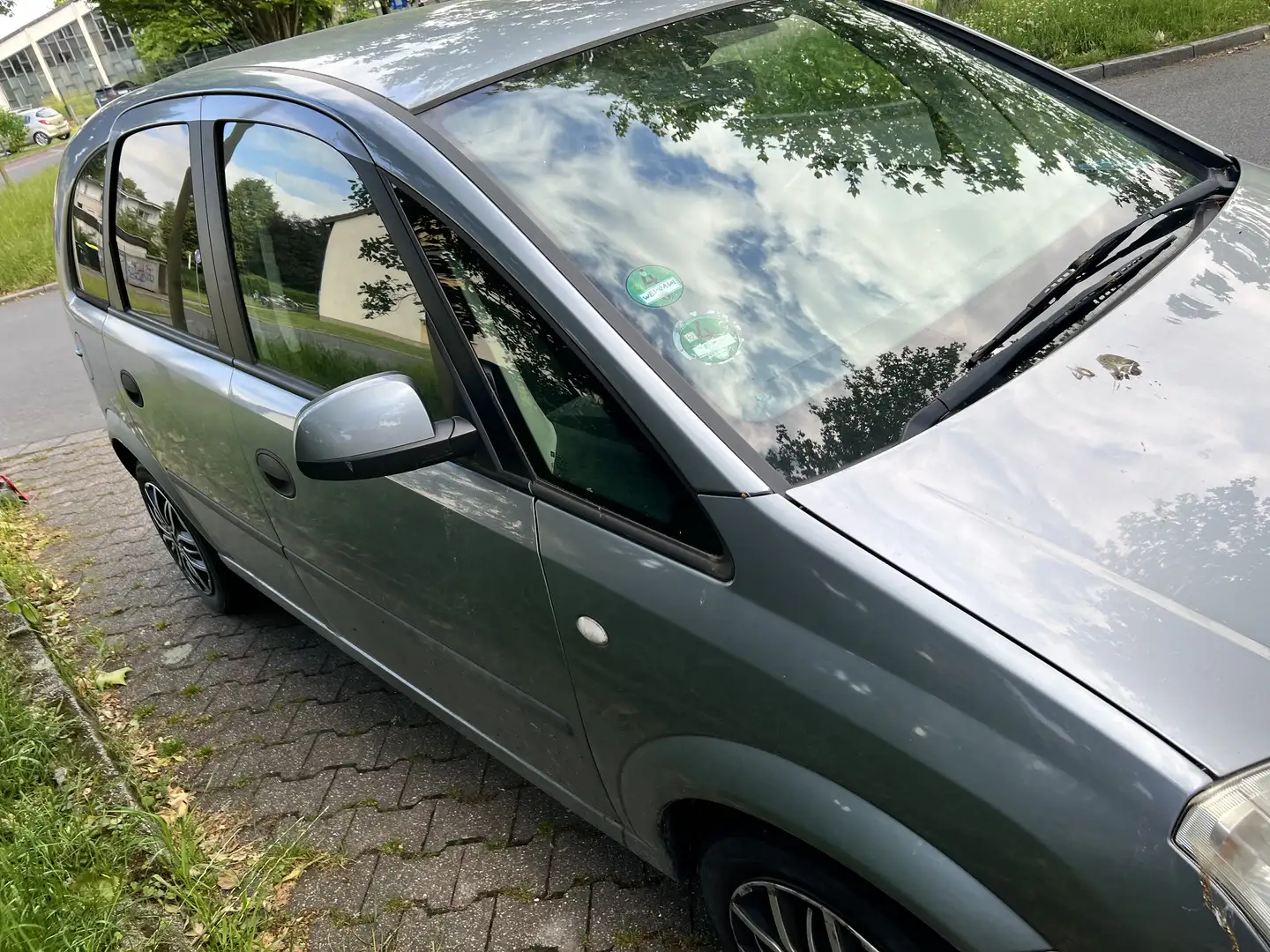 Opel Meriva 1.6 16V (Essentia) Grau - 1