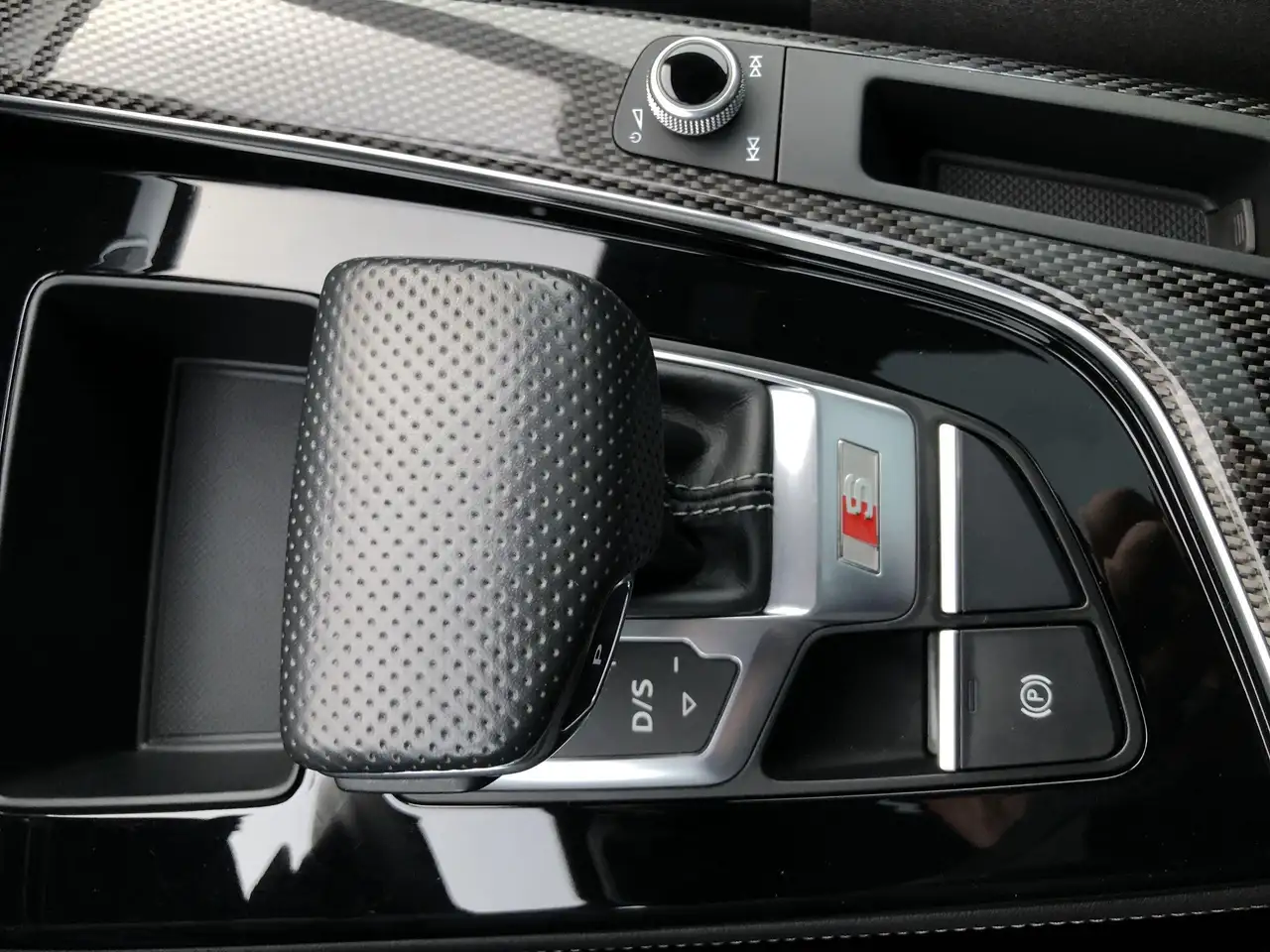 Audi S4 снимка Audi S4