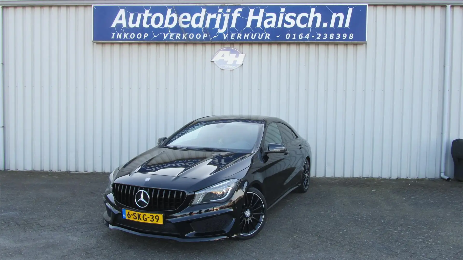 Mercedes-Benz CLA 200 1.6 115KW Edition 1 Zwart - 2
