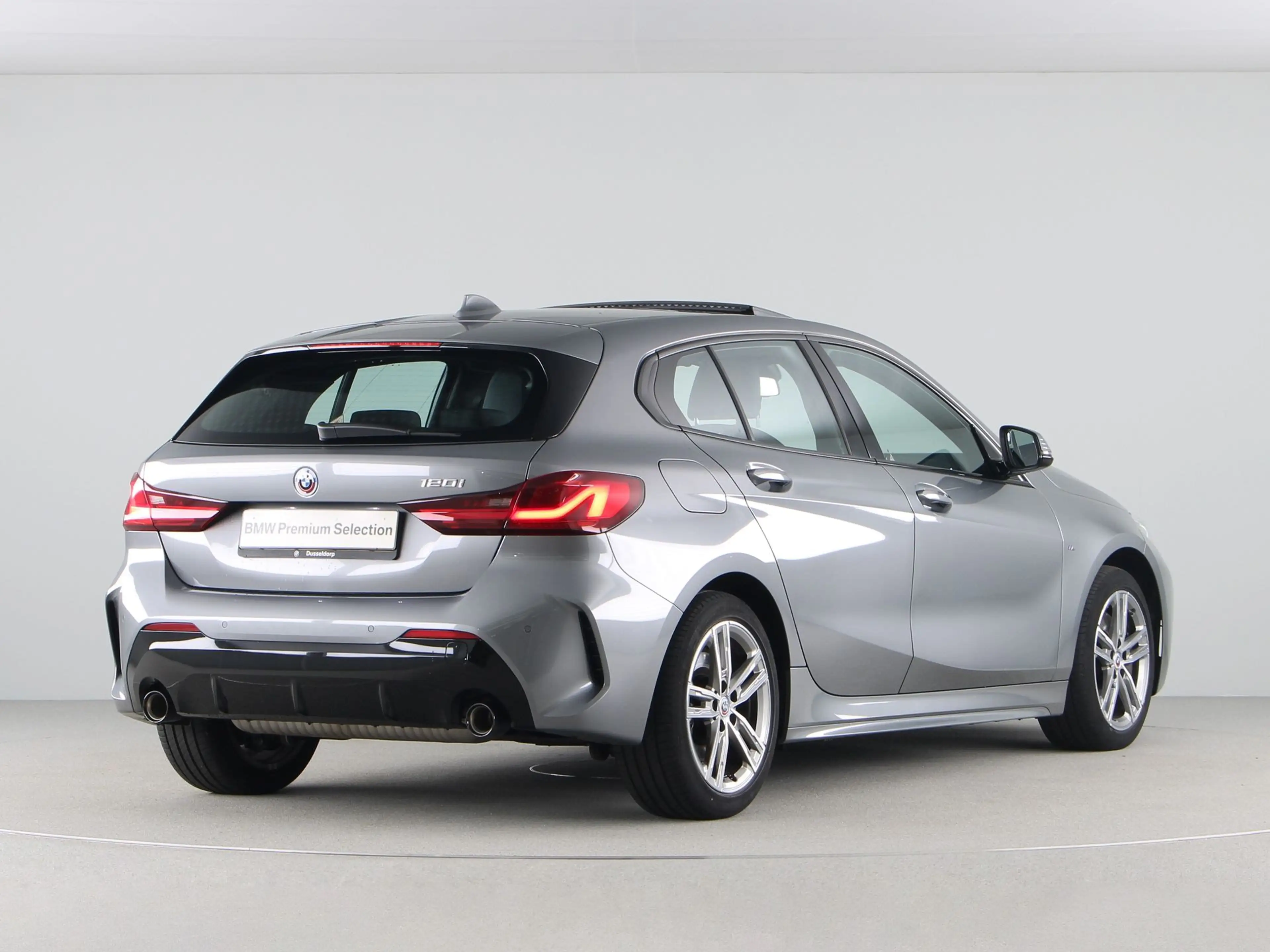 BMW 120 1 Serie 120i M-Sport — photo 9