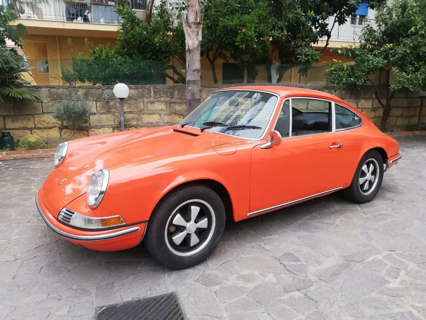 Porsche 911 2.2 T Arancione - 1