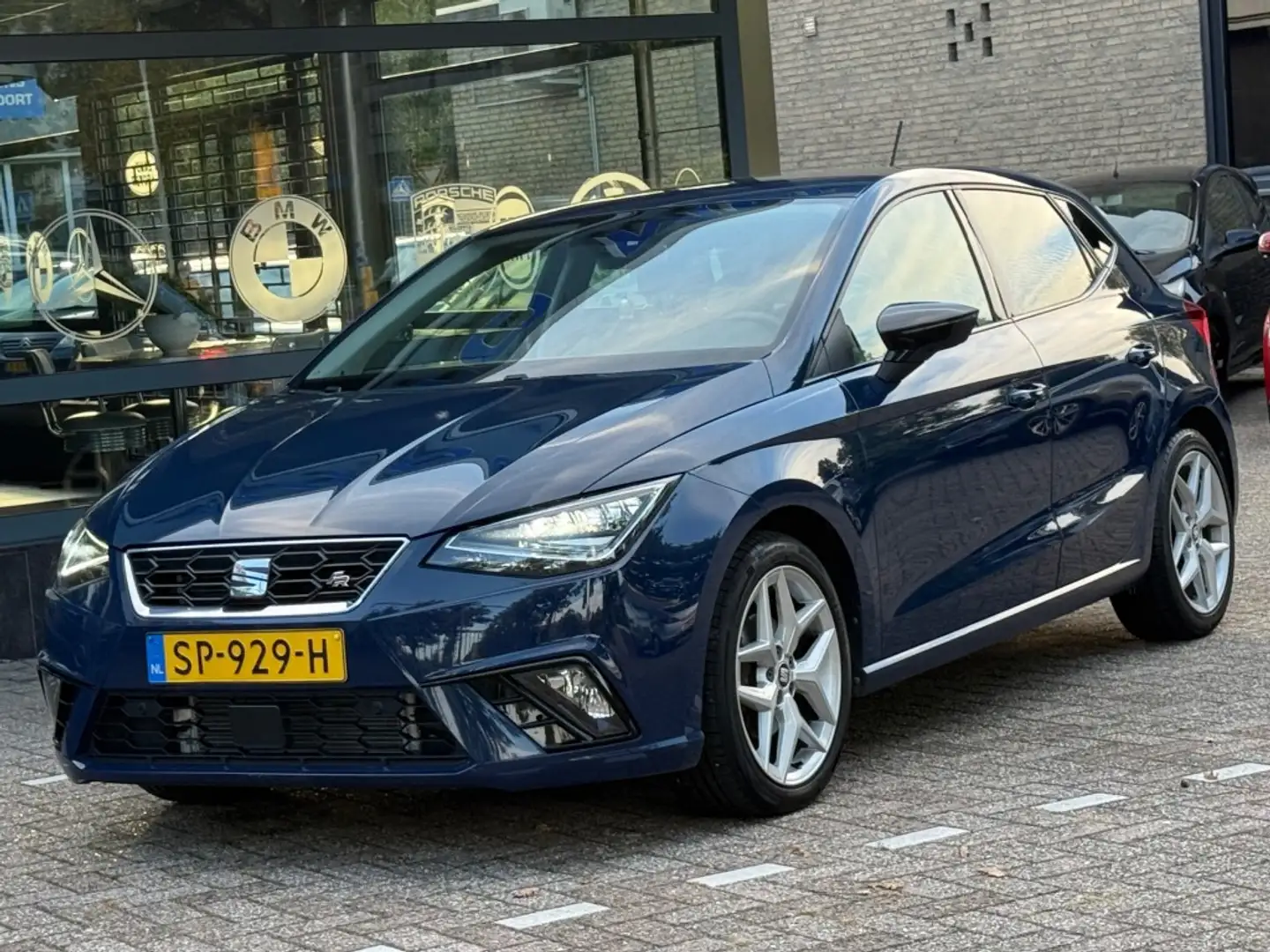 SEAT Ibiza 1.6 TDI FR Business Intense Navi Carplay Camera LE Bleu - 2