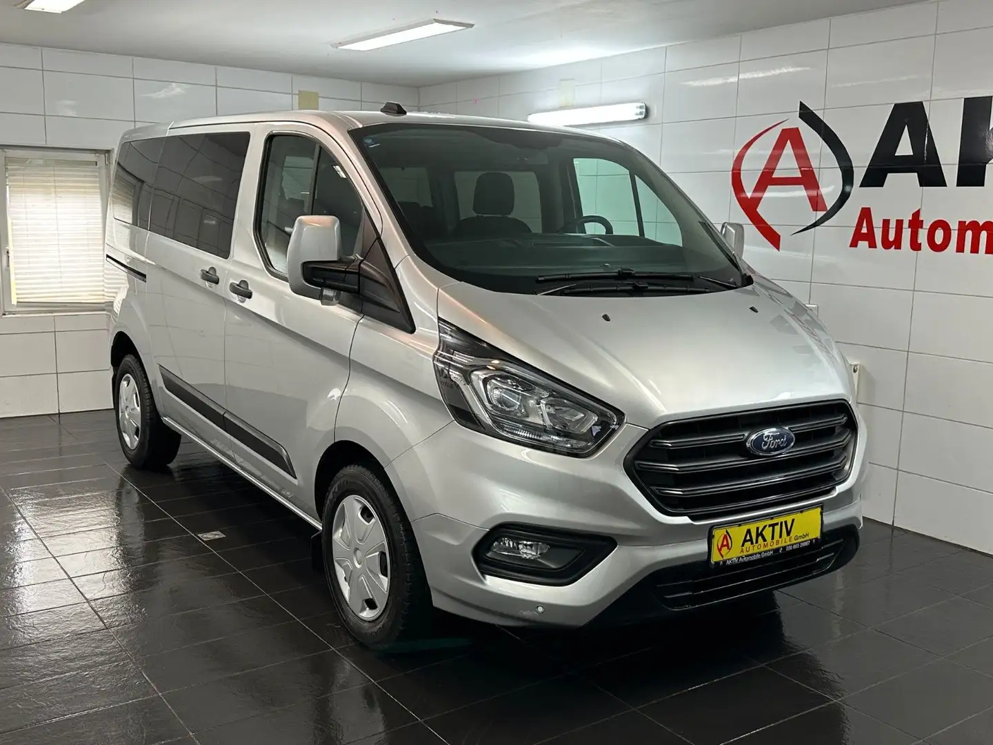 Ford Transit /Tourneo Custom Kombi 320 L1 Trend*13 Tkm Plateado - 1