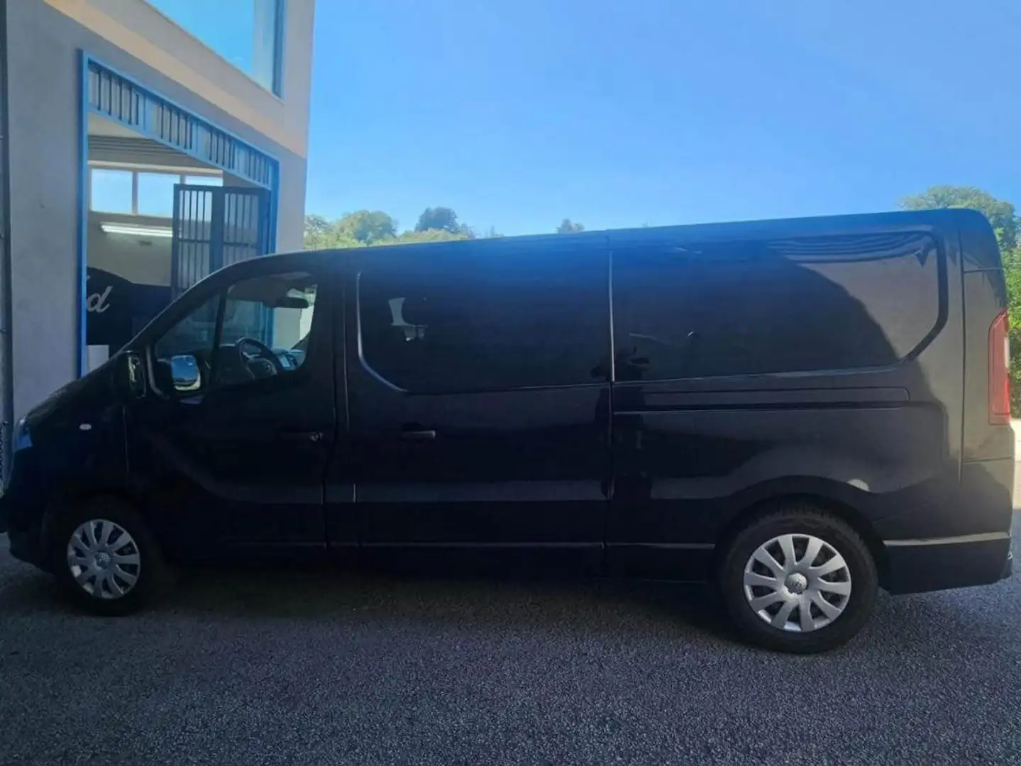 Opel Vivaro COMBI L2 H1 1.6 CDTI 120CV S&S Nero - 2
