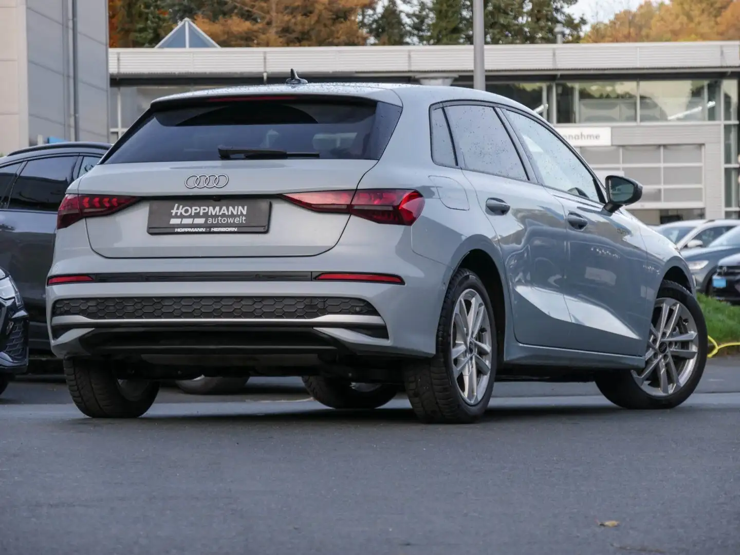 Audi A3 advanced TFSI e 150 kW S-tronic LED Grau - 2