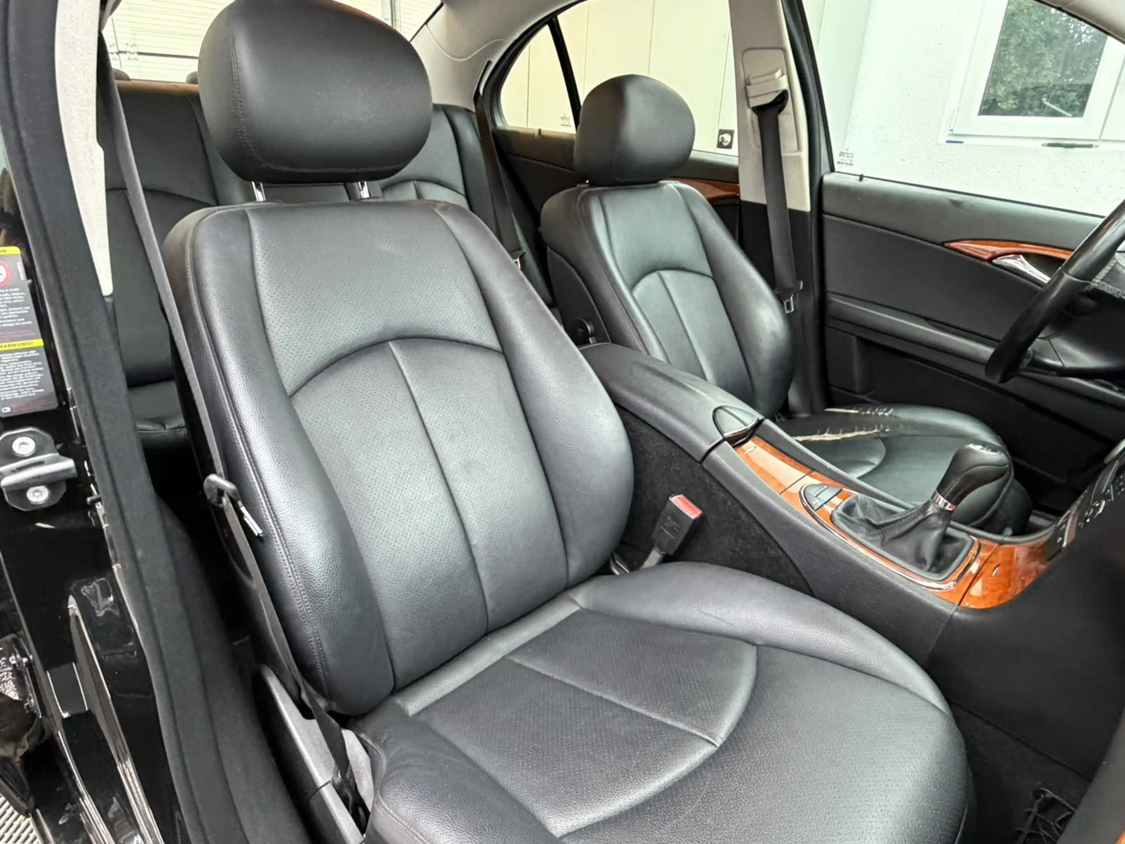 Mercedes-Benz E 200 CDI Limousine LEDER/SHZG/TÜV 04.28/ — photo 3