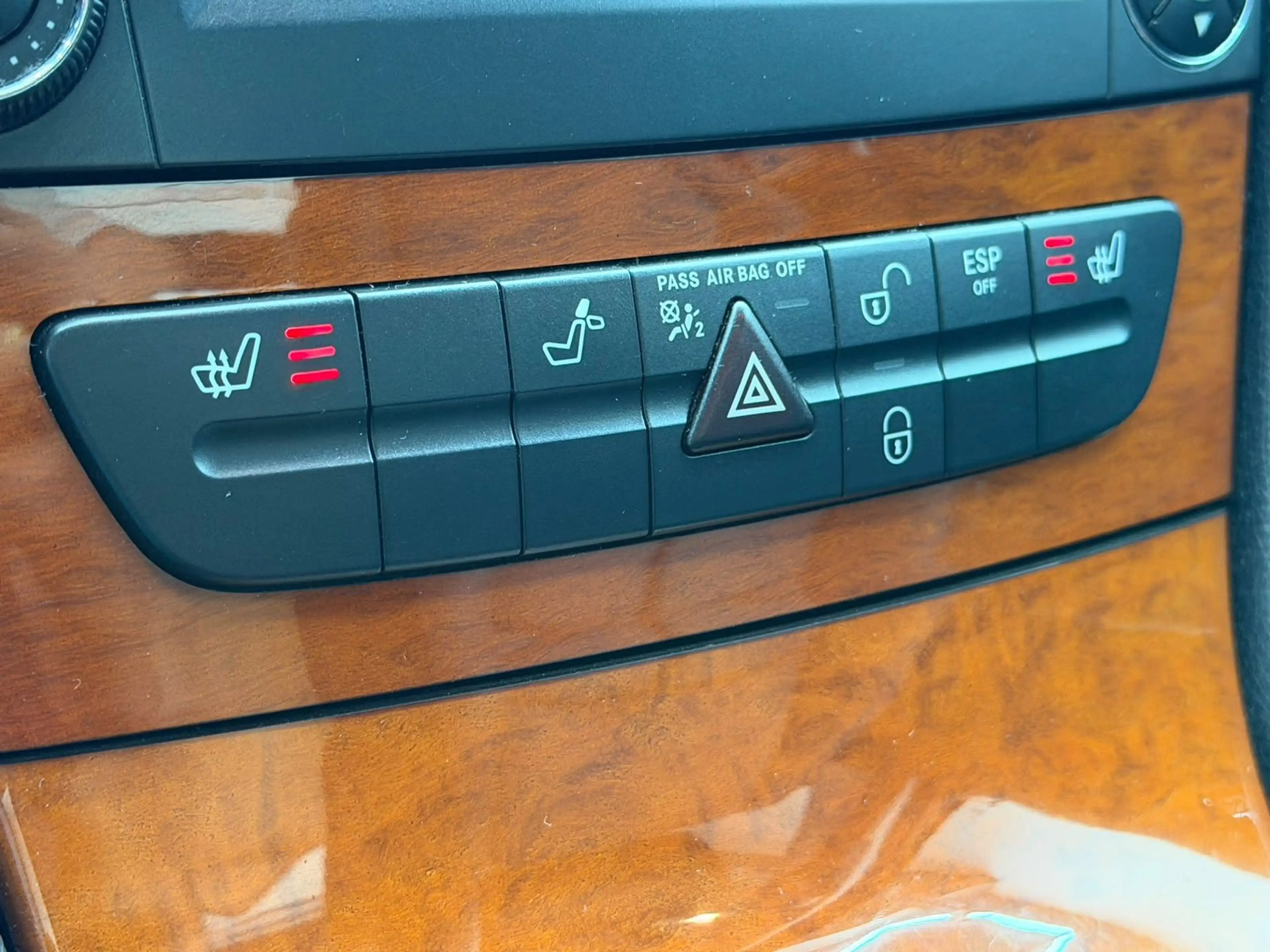 Mercedes-Benz E 200 CDI Limousine LEDER/SHZG/TÜV 04.28/ — photo 13