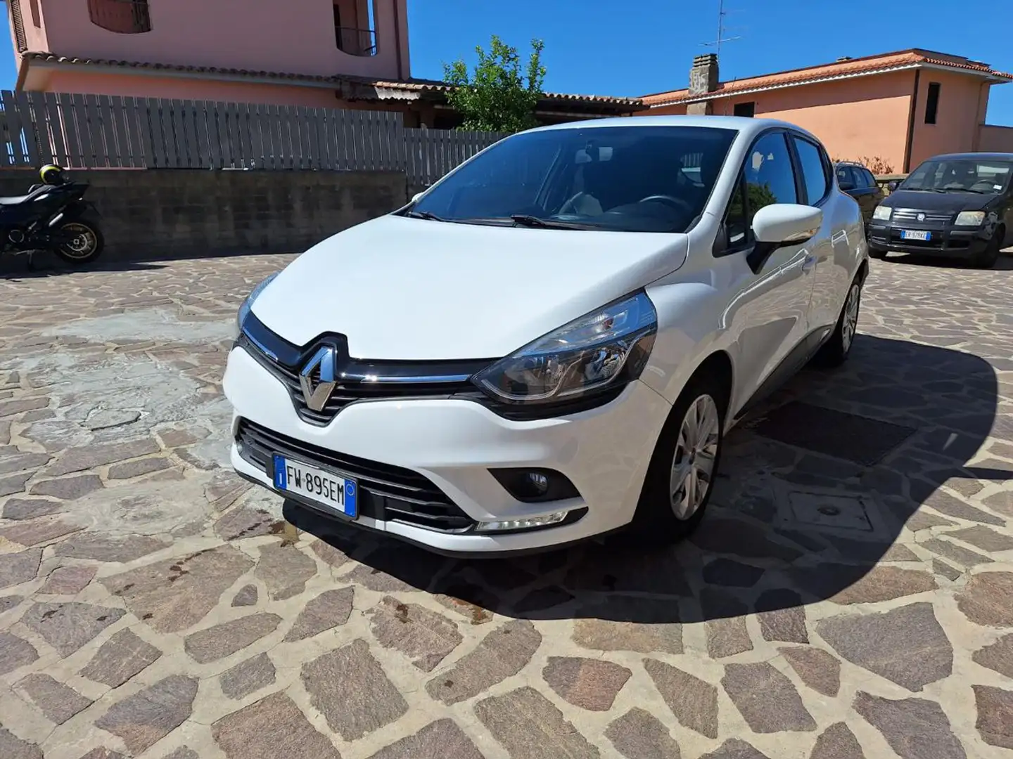 Renault Clio dCi 8V 75 CV 5 porte Moschino Zen Bianco - 1