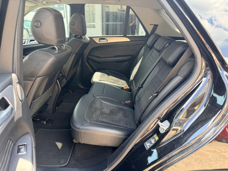 Mercedes-Benz ML 350 CDI BlueTec Navi Xenon Schiebedach AHK — photo 12