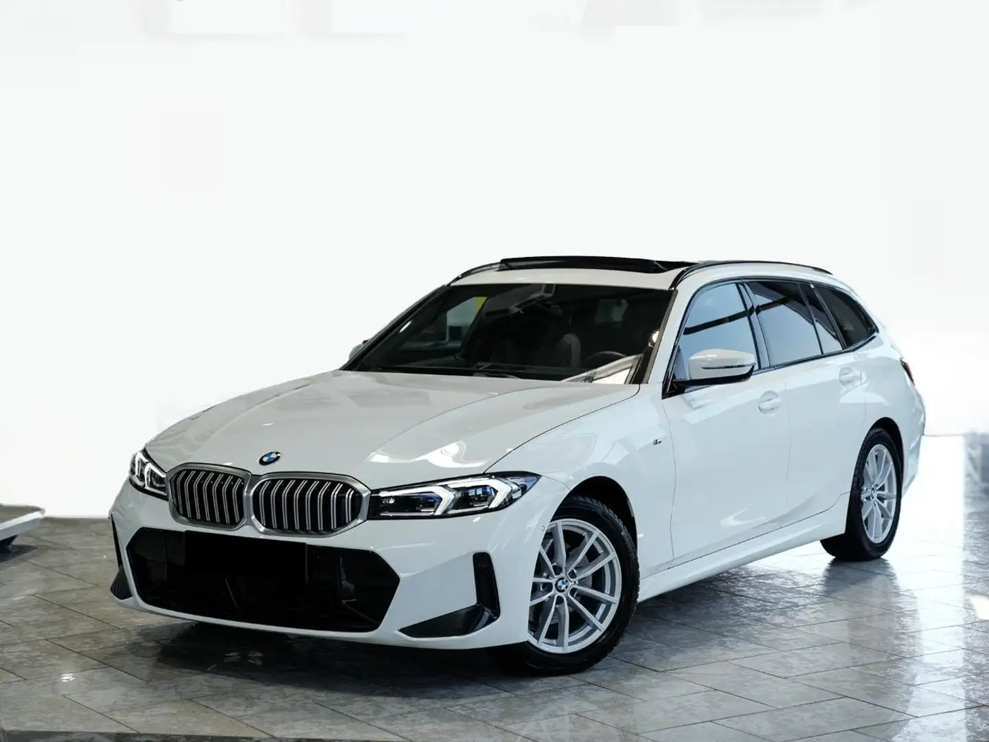BMW 320 d xDrive Touring M Sport Bianco - 1